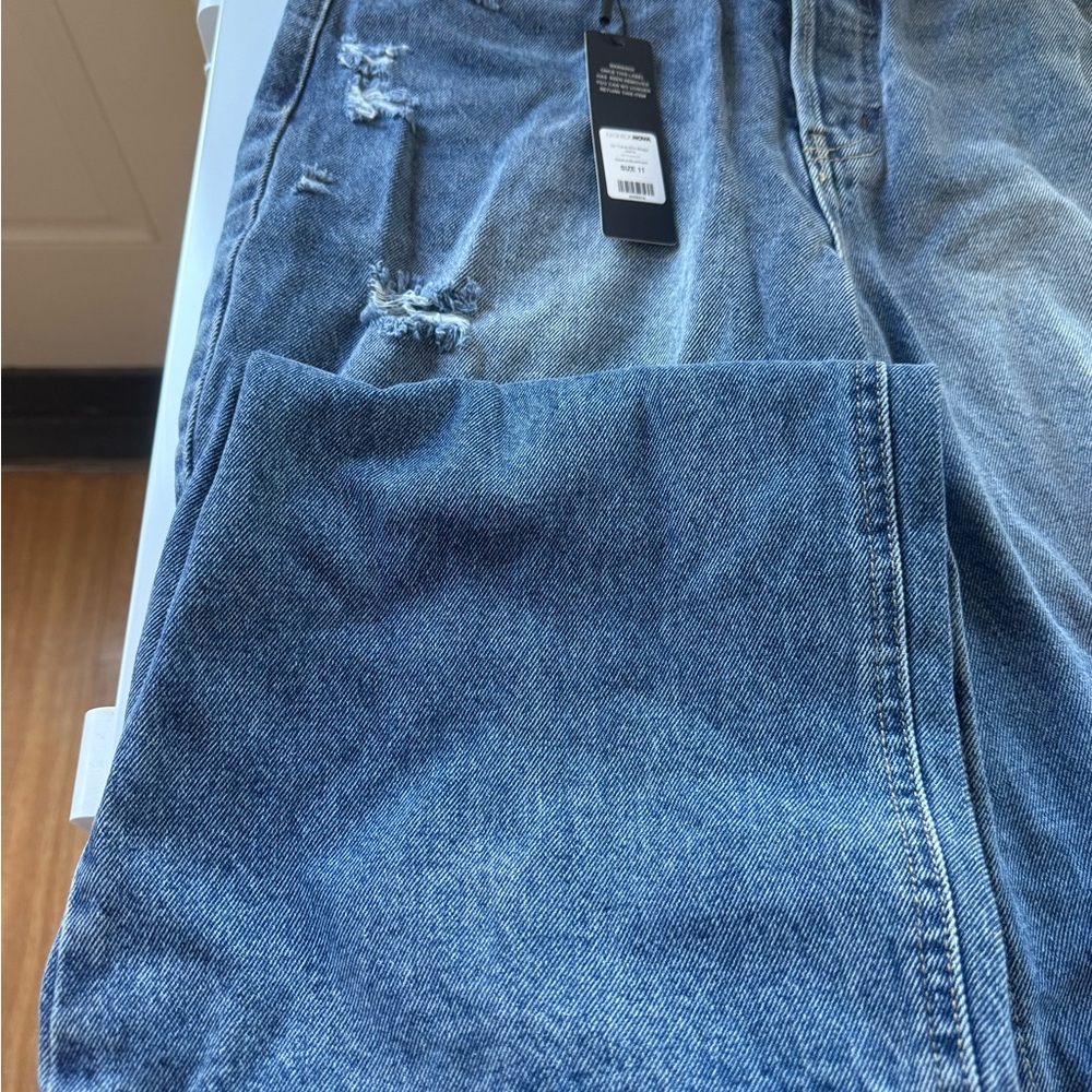 Fashion Nova Jeans - Picture 7 of 8